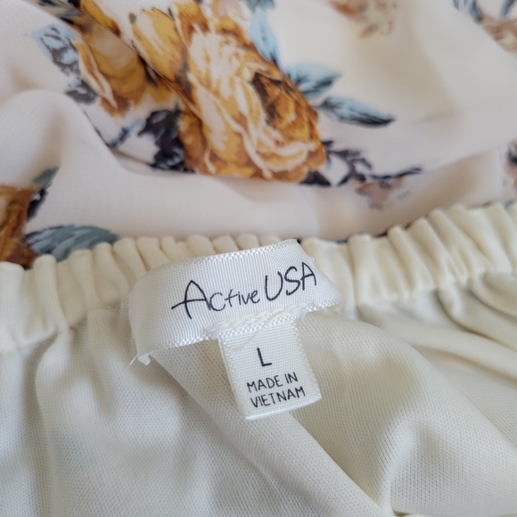 OFF SHOULDER FLORAL BLOUSE - Picture 3 of 4